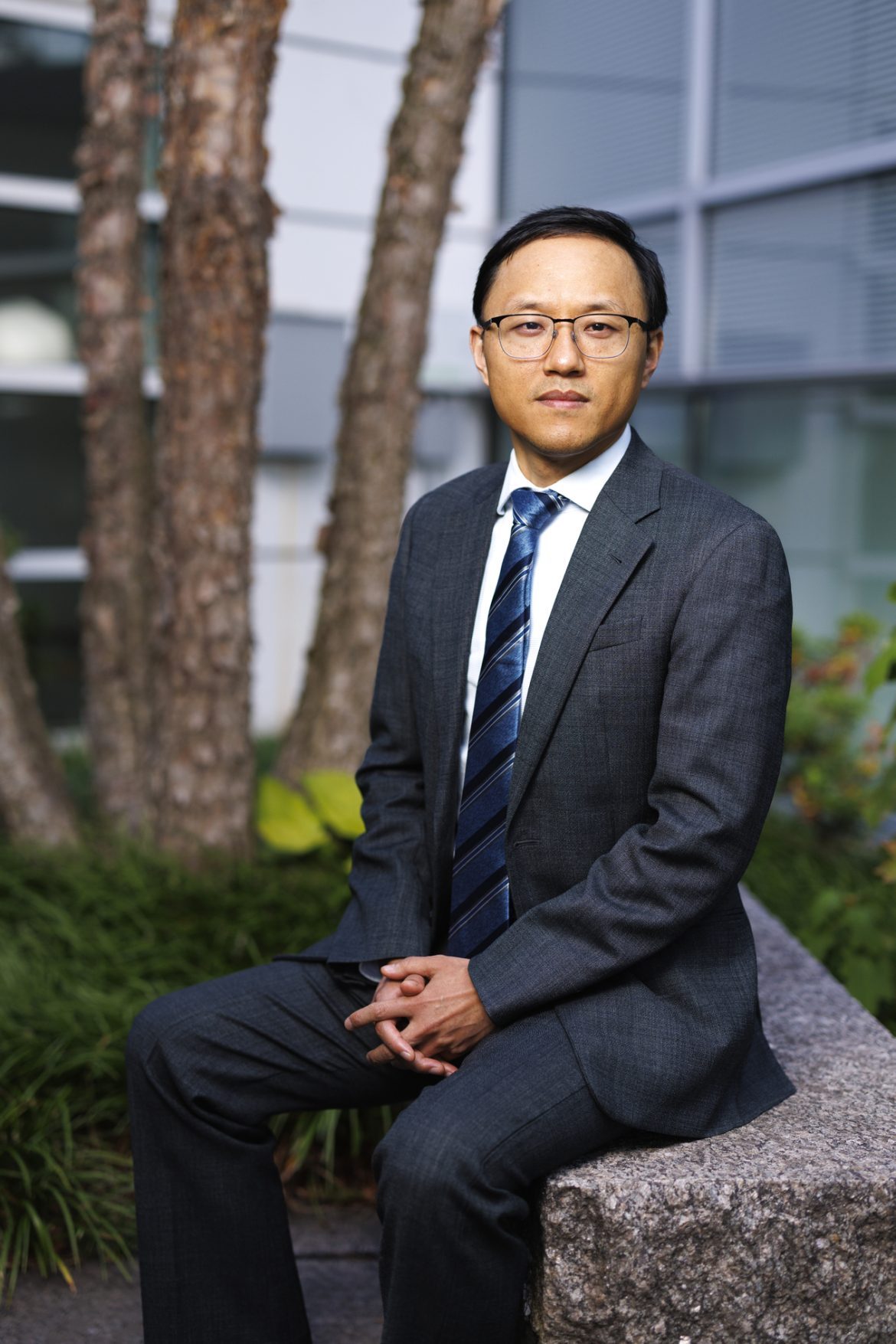 Wei Zhang.Veasey Conway/Harvard Staff Photographer
	
			<a href="https://news.harvard.edu/gazette/section/health/">
			Health		</a>
		
		
		Facing life-or-death call on who gets liver transplants	
			
			Surgeons, medical professionals apply risk calculus that gets even more complex for patients with drinking problems		
	
	
	
		
			
					
		Anna Lamb	
			
			Harvard Staff Writer		
					
		
		
			September 3, 2025		
		
			5 min read		
	
			
		
	
	
		
			<a href="https://news.harvard.edu/gazette/story/series/tightrope/">
	
					</a>
	
						
				A series exploring how risk shapes our decisions.
			
			
	
Surgeons face a tough question when it comes to liver transplants. Donor organs are in short supply, and the decision of who will receive one is a life-or-death call. It’s one that can be made even more complicated if a patient has suffered from alcohol-use disorder.
“As doctors, we always want to save lives — especially in this setting and in those patients who are very young,” said Wei Zhang, a transplant hepatologist at Mass General Hospital. “But we also have to balance that the organs are very sparse. The question is: If a patient undergoes a liver transplantation but dies within the first five years of liver transplantation, was it worth it?”
The risk calculus for physicians like Zhang and other healthcare professionals is thorny and complex and involves evaluations of a patient’s medical condition, support network, and personal history and knowledge of alcohol-use disorder, which is associated with higher incidence of liver disease.
The stakes are high. Patients with decompensated liver disease, or what commonly has been referred to as end-stage liver disease, have drastically shortened life expectancies without transplantation. In one study, patients in this stage who developed complications <a href="https://pmc.ncbi.nlm.nih.gov/articles/PMC8788995/#:~:text=Once%20patients%20with%20advanced%20liver,of%20liver%20transplantation%20%5B3%5D.">lived only two years after diagnosis</a>.
But a transplant is not always a final solution. As many as <a href="https://news.harvard.edu/gazette/story/2023/04/who-deserves-a-liver-transplant/">20 percent of all patients with a history of alcohol use disorder</a> will relapse after surgery.
“If we know a patient is going to relapse after liver transplant, the evidence is that the chance of them developing recurrent cirrhosis in three years is about 50 percent and the chance of dying from the recurrent liver disease in five years is about 50 percent,” Zhang said. “We do a lot of interventions to prevent them from going back to drinking and improve their quality of life.”
In addition to his work as a hepatologist, and as an assistant professor of medicine at Harvard Medical School, Zhang is also the director of MGH’s Alcohol-Associated Liver Disease Clinic where he has helped guide <a href="https://www.massgeneral.org/transplant/transplant-programs/lift-clinic">unique post-transplant programs</a> aimed at protecting the long-term health of patients and their new organs.
<blockquote>
“We have to isolate ourselves from the decision that we make, because it’s not my decision. It’s actually a consensus from the entire committee.”
</blockquote>
“As doctors, we have to be realistic,” he said. “We have to isolate ourselves from the decision that we make, because it’s not my decision. It’s actually a consensus from the entire committee. I do sometimes question myself … if I pushed harder, could I give the patient a chance of getting a liver transplantation? But at the end of the day, it’s a team effort.”
And, Zhang added, he finds solace in knowing that if one patient isn’t a good fit for transplantation, the organ will help save another life.
“I also understand that if a patient receives an organ, it means that another patient is not able to receive the organ,” he said. “So when I think of that, I find a little bit of comfort.”
In the last decade, the field of transplant hepatology has changed drastically. In the not-so-distant past, all patients coming into the hospital with a failing liver and any history of alcohol abuse were denied life-saving surgery.
“When I was doing my residency, most of those patients did not have any chance of being evaluated for liver transplantation,” Zhang said.
Now, he added, there are still quite a few hurdles that patients need to clear to be approved for transplantation. But there’s hope — especially for those with strong support at home.
“If a patient has no prior knowledge of their drinking causing the liver disease, has no known liver disease, and they come to the hospital actively drinking, there are two different criteria that we want those patients to meet,” Zhang said. “One is called medical criteria. The other one is called psychosocial criteria.”
Zhang said the first step in assessing a patient as a candidate for a liver transplant is to rule out any underlying health conditions such as heart and lung issues that may cause issues during surgery.
The second is to evaluate their likelihood of making behavior changes to protect their health. This step, Zhang said, usually takes a multidisciplinary team, including a social worker, an addiction specialist, and a hepatologist, to make a consensus.
<blockquote>
“Some of the factors that we look at is if a patient has insights, meaning, does the patient think that the liver disease is caused by alcohol?”
</blockquote>
“Some of the factors that we look at is if a patient has insights, meaning, does the patient think that the liver disease is caused by alcohol?” Zhang said. “There are patients who, for various reasons — <a href="https://news.harvard.edu/gazette/story/2024/04/alcohol-is-dangerous-so-is-alcoholic/">one of them is probably stigma</a> — don’t acknowledge that the liver disease is caused by alcohol. The risk is that if they get a liver transplantation, and don’t think they need treatments, they may relapse.”
The other piece of psychosocial criteria, Zhang said, is social support. This includes having strong family ties, stable housing, and the overall ability to seek support after surgery.
“Then those patients would be considered as good candidates with acceptable risk for post-liver-transplant relapse, and we can move on for a liver transplant evaluation,” Zhang said.
Binge drinking and high-risk drinking <a href="https://news.harvard.edu/gazette/story/2023/09/cost-of-treating-liver-disease-tied-to-drinking-projected-to-double-over-20-years/">is on the rise</a>. According to Zhang, younger patients and more female patients have been increasingly suffering from severe consequences like liver failure and cirrhosis. The youngest patient with cirrhosis he’s seen, Zhang said, was 22.
Such concerning trends suggest physicians will face the risks of burnout over having to make more high-stakes decisions. Zhang says for him, all of that just comes with the territory.
“It’s not an easy job, but I do love it,” he said. “The most important piece of this is that if I save lives, I’m happy.”